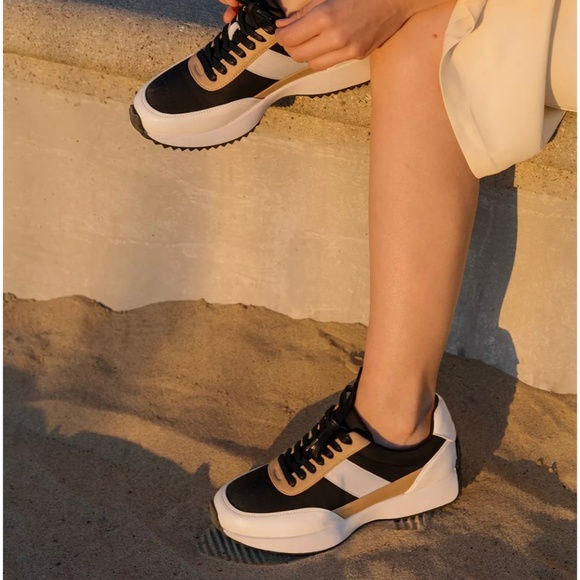 Dolce Vita Breela Sneakers - Picture 3 of 8